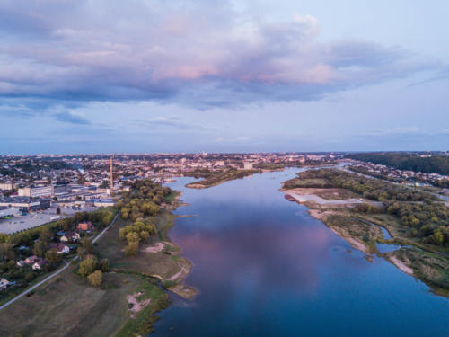 Dron, Kaunas